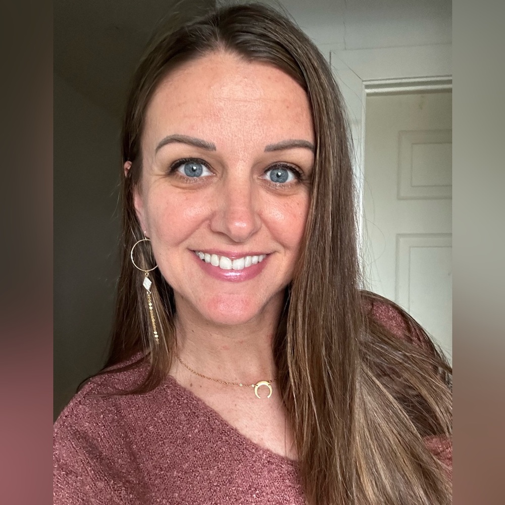 Meet your Posher, Carrie